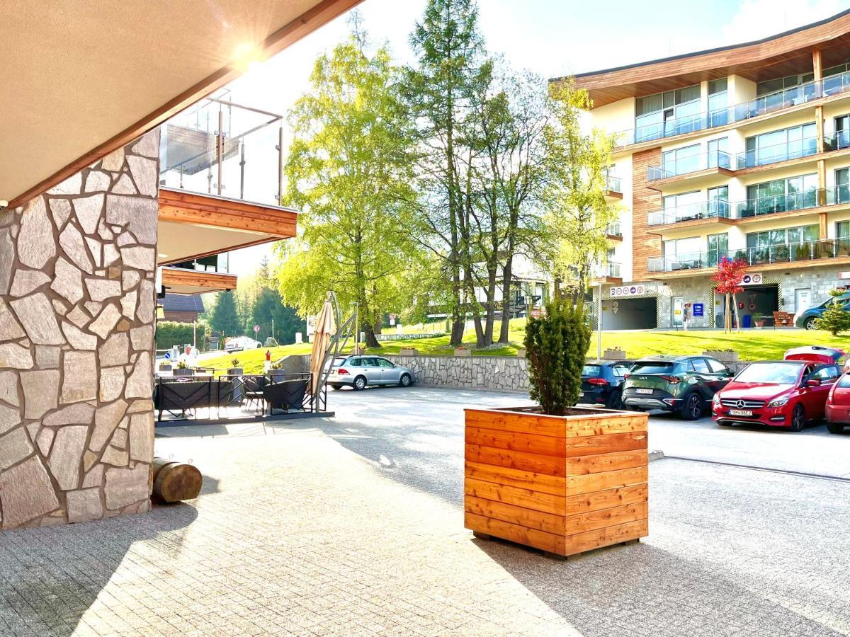 Hotelovy Apartman Alfred C406 Vysoke Tatry Exterior photo